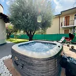 Casa Di Bianca - Modern & Spacious With Jacuzzi - Valpolicella Apartment