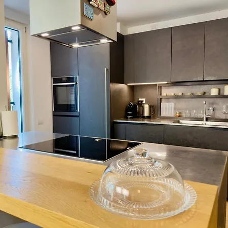 Casa Di Bianca - Modern & Spacious With Jacuzzi - Valpolicella *