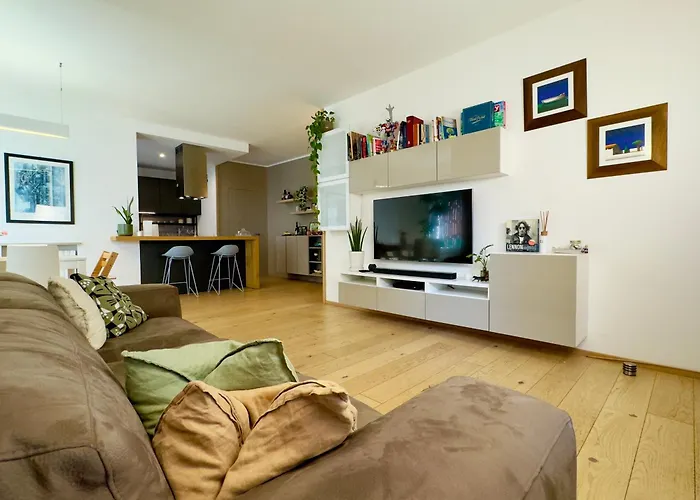 Casa Di Bianca - Modern & Spacious With Jacuzzi - Valpolicella Pedemonte