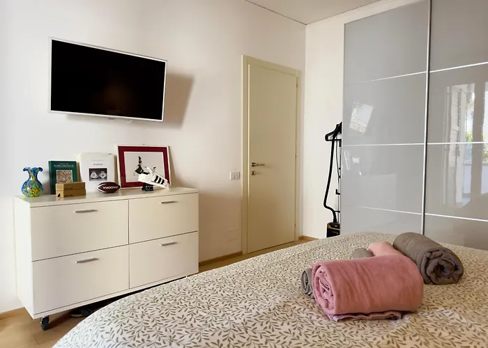 Casa Di Bianca - Modern & Spacious With Jacuzzi - Valpolicella Lejlighed *