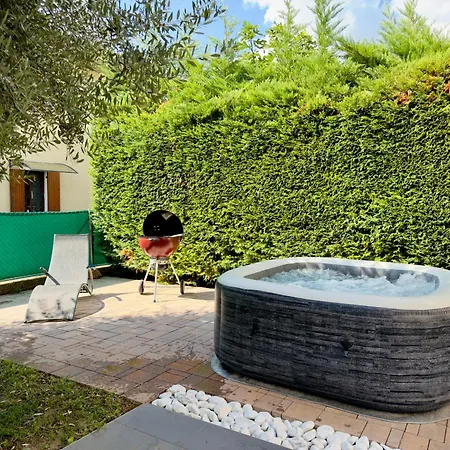 Casa Di Bianca Con Jacuzzi Privata Riscaldata Pedemonte